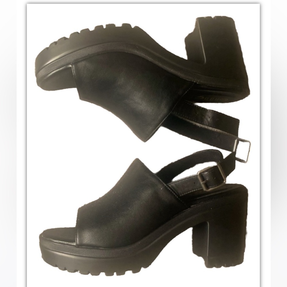 Black wedge heels